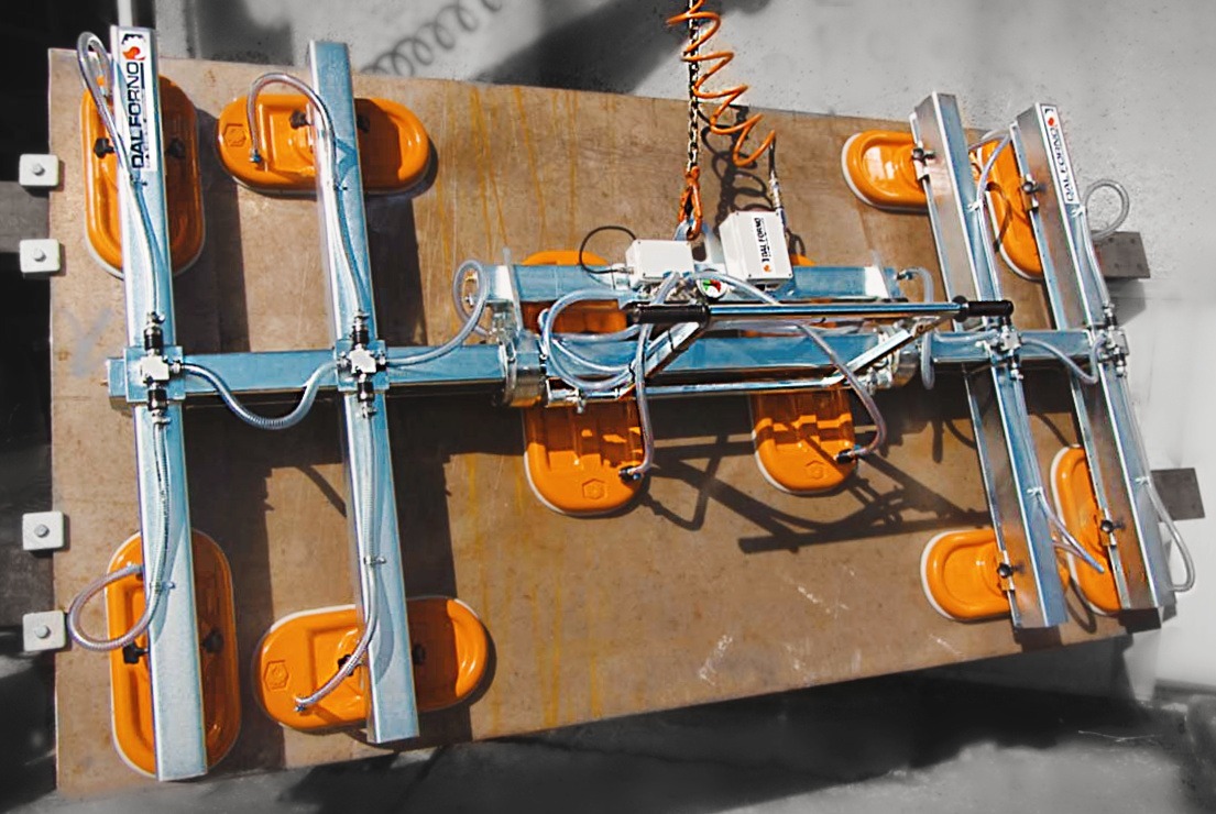 Sheet Metal Vacuum Lifter | ten pads large metal sheets vacuum lifter