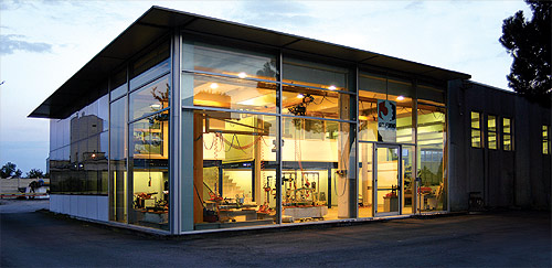 lifting and handling solutions for the stone industry by DAL FORNO